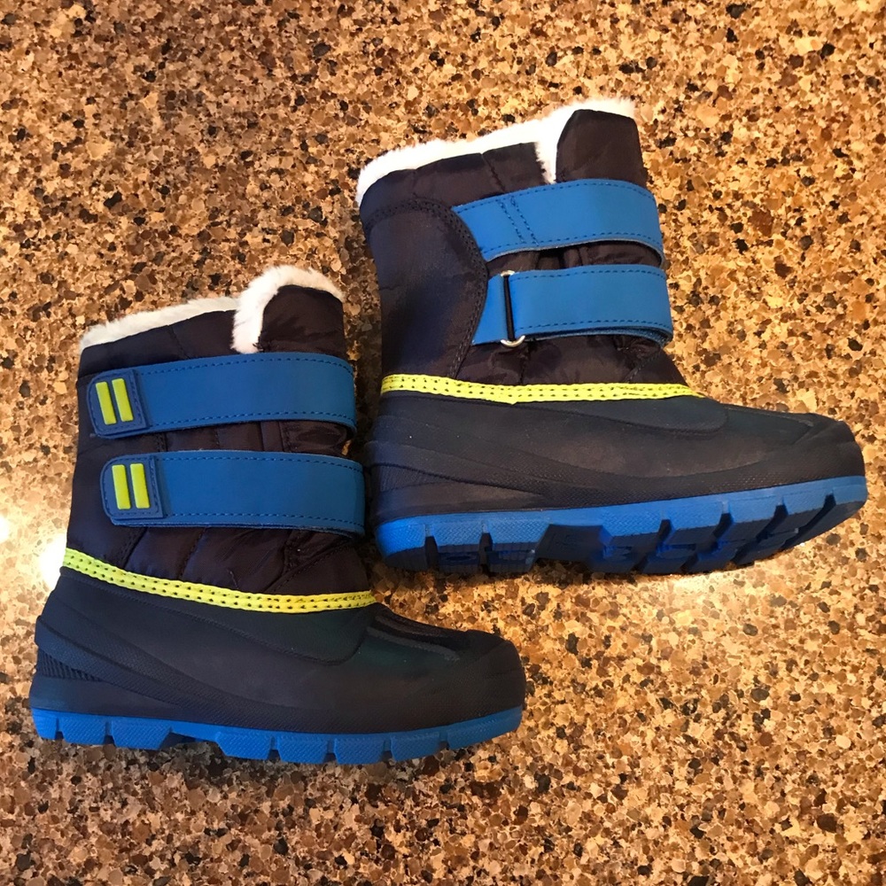 Carters toddler boy boots size 9